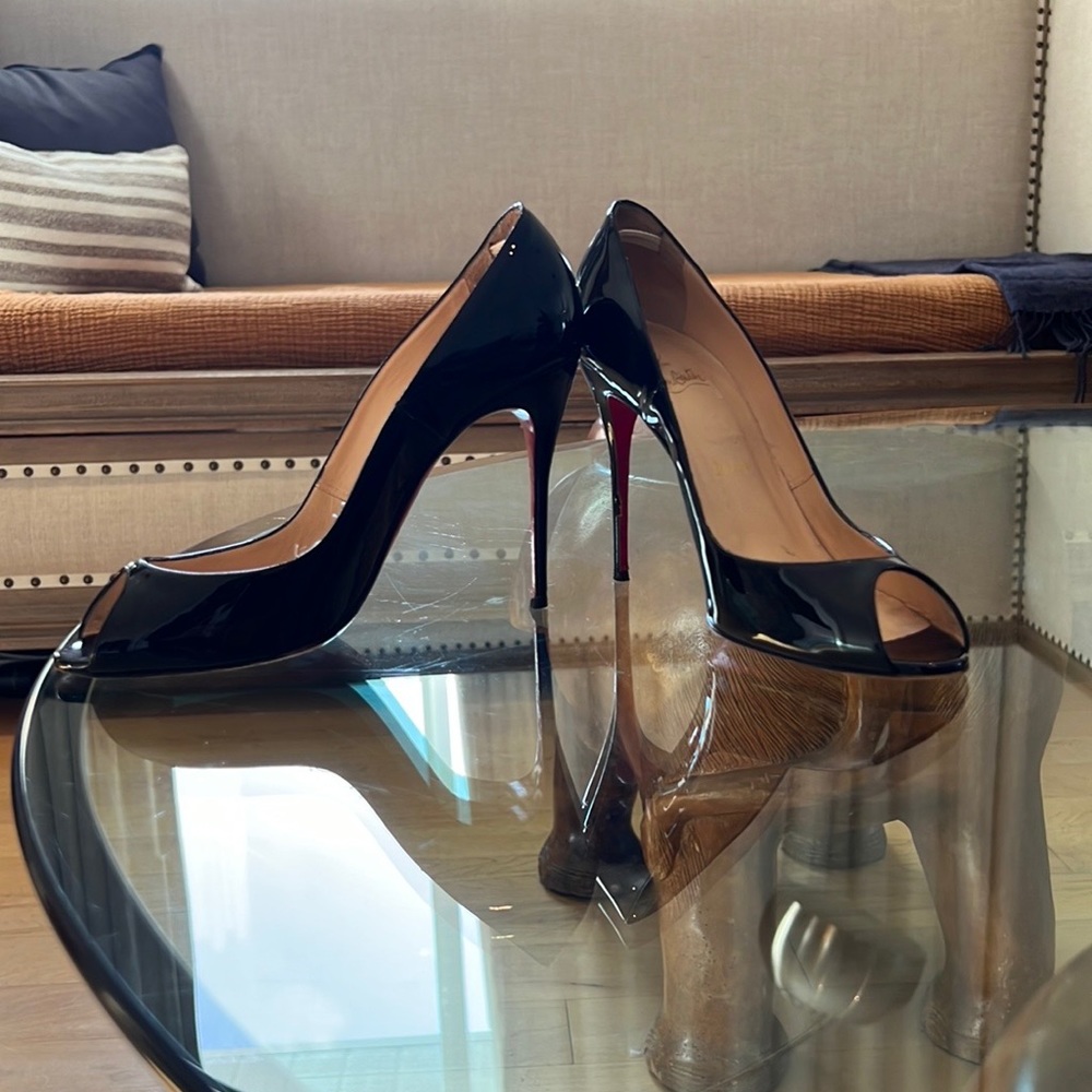 Black Patent Leather Christian Louboutin Peep Toe Stiletto - Size 40 - Picture 10 of 10